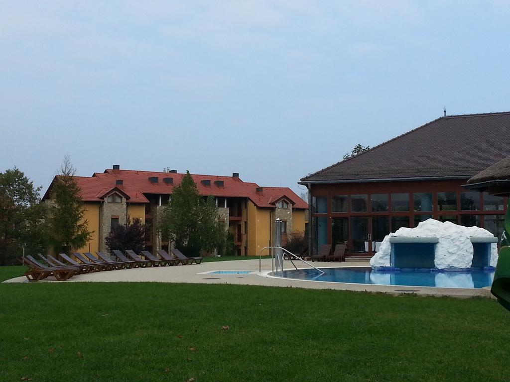 Birdland Villapark Golf View Bük Exterior foto